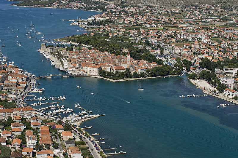 Hafen PSU Banj in Trogir