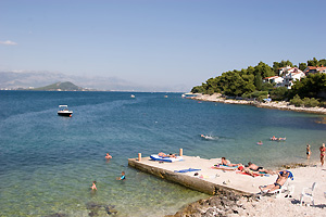 Badeplateaus auf der Insel Ciovo