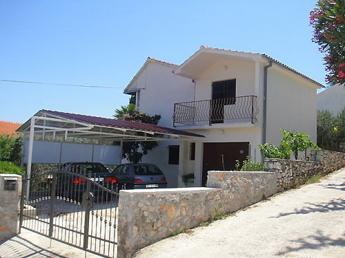 Ferienhaus Danica in Okrug Gornji